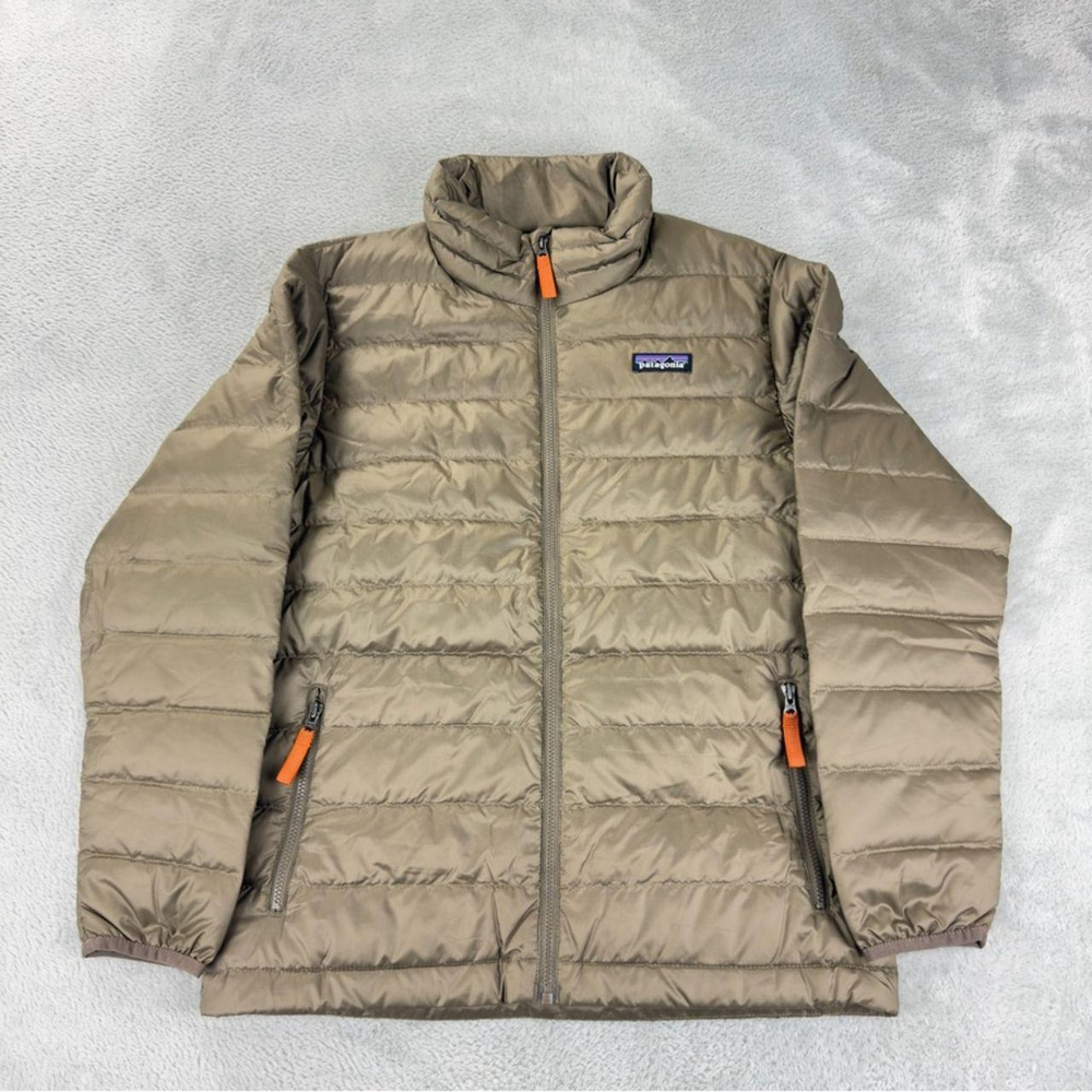 Patagonia NWT Boys' Size Medium (10) Down Sweater 68245